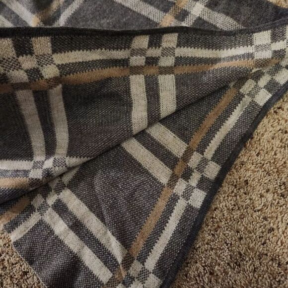 Nardi &Tagliaferri Wool Blend Wrap Shawl Gray Plaid Made In Italy Alpaca - Picture 2 of 5